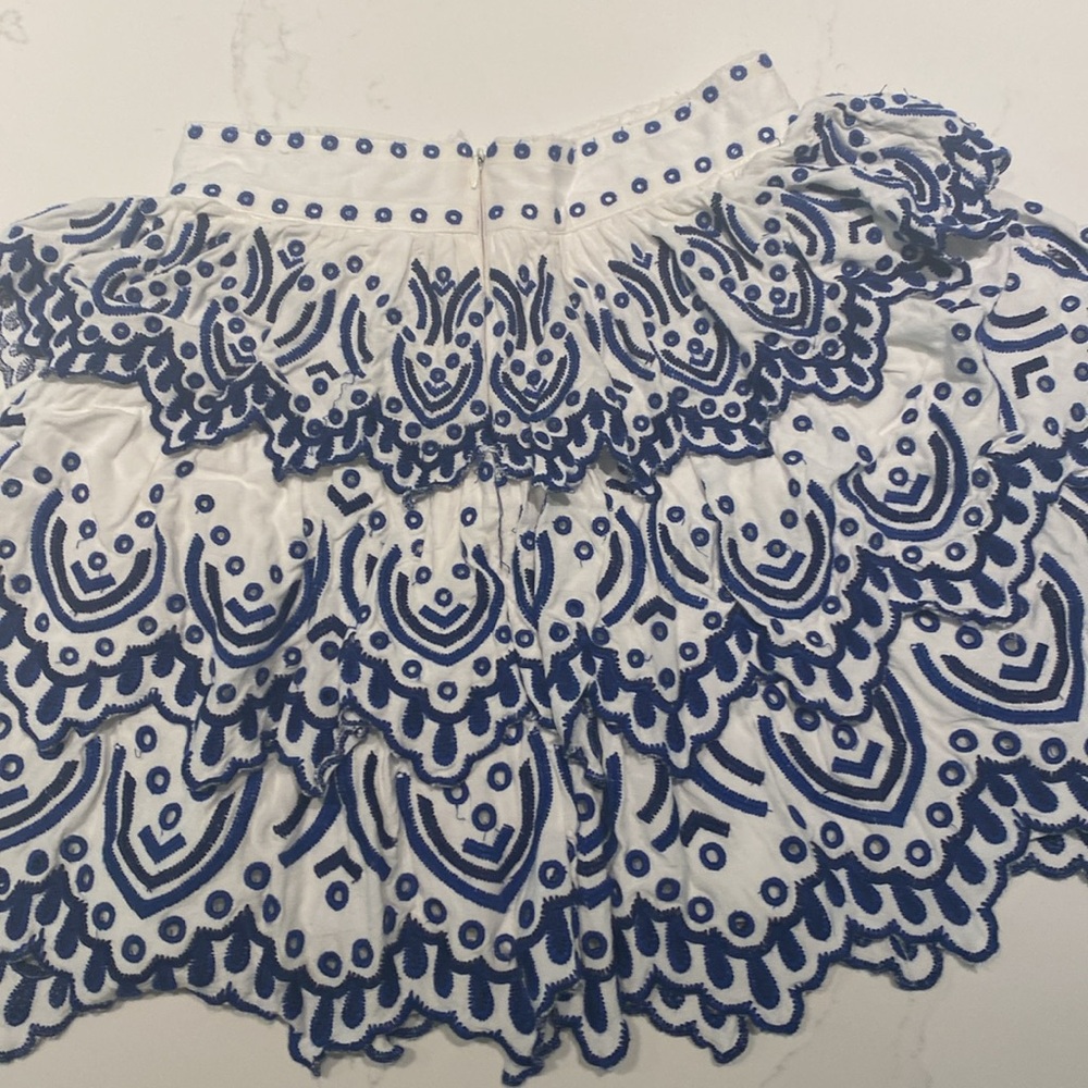 Lovers + friends navy blue embroidered mini skirt - size XS - Picture 4 of 4